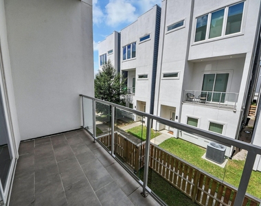 2116 Naomi Street - Photo Thumbnail 15
