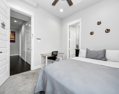 2116 Naomi Street - Photo Thumbnail 26