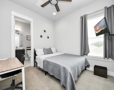 2116 Naomi Street - Photo Thumbnail 28