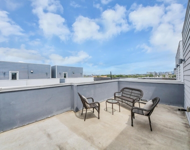 2116 Naomi Street - Photo Thumbnail 34