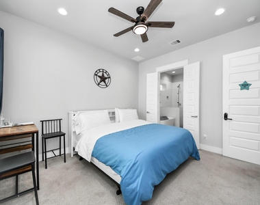 2116 Naomi Street - Photo Thumbnail 23