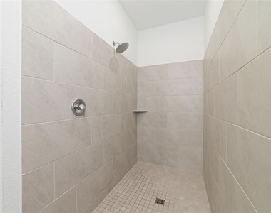 830 Heaven Drive - Photo Thumbnail 11