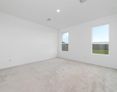 830 Heaven Drive - Photo Thumbnail 16