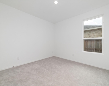 830 Heaven Drive - Photo Thumbnail 20