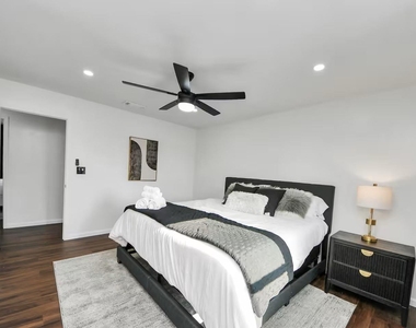 3217 Binz Street - Photo Thumbnail 26