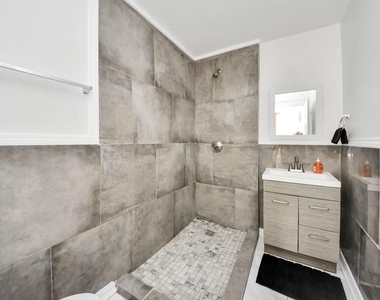 3217 Binz Street - Photo Thumbnail 14