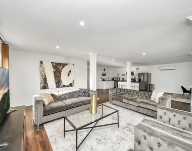 3217 Binz Street - Photo Thumbnail 12
