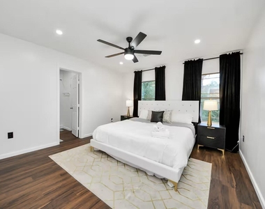 3217 Binz Street - Photo Thumbnail 15