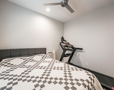 5209 Allen Street - Photo Thumbnail 11