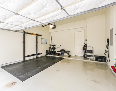 5209 Allen Street - Photo Thumbnail 5