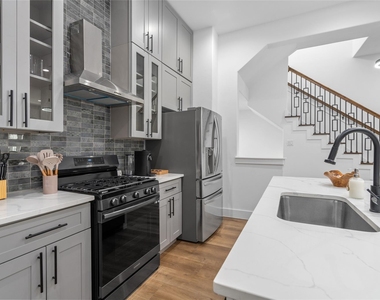1303 E 27th Street - Photo Thumbnail 15