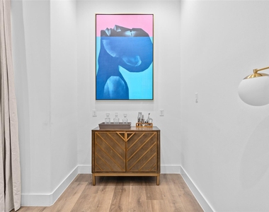1303 E 27th Street - Photo Thumbnail 24