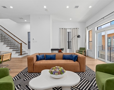 1303 E 27th Street - Photo Thumbnail 18