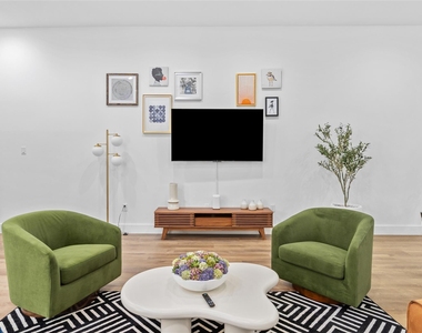 1303 E 27th Street - Photo Thumbnail 22