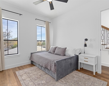 1303 E 27th Street - Photo Thumbnail 27
