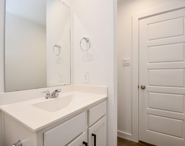 1115 Yaupon Dr - Photo Thumbnail 26