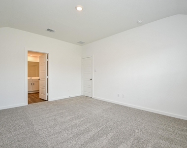 1115 Yaupon Dr - Photo Thumbnail 15
