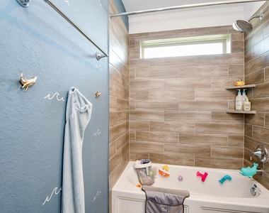 4234 Redford Valley Road - Photo Thumbnail 24