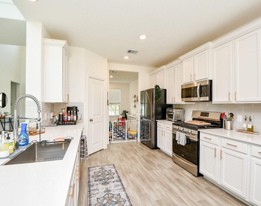4234 Redford Valley Road - Photo Thumbnail 10