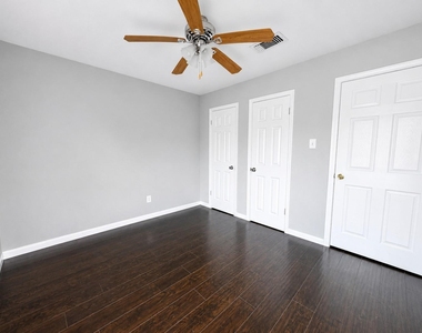 12027 Silver Island Circle - Photo Thumbnail 5