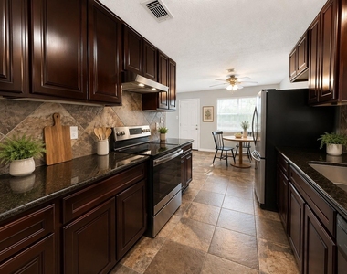 12027 Silver Island Circle - Photo Thumbnail 4