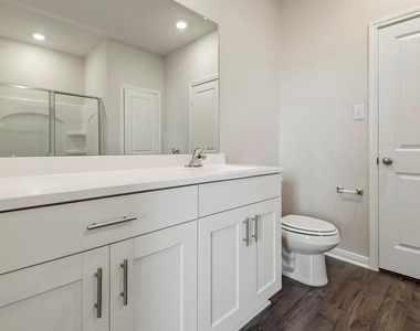 15865 Berry Hill Drive - Photo Thumbnail 10