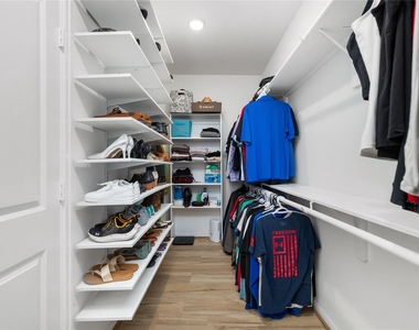 1259 Tilia Creek Lane - Photo Thumbnail 17