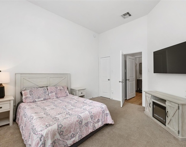 1259 Tilia Creek Lane - Photo Thumbnail 23