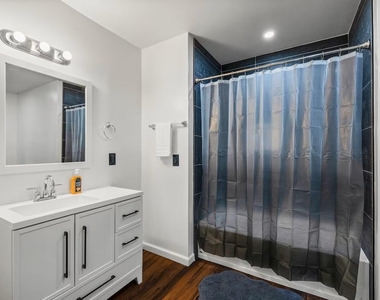 3311 Arbor Street - Photo Thumbnail 4