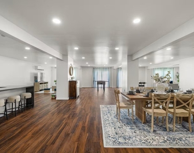 3311 Arbor Street - Photo Thumbnail 8