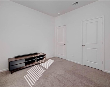 10133 Pappas Drive - Photo Thumbnail 22
