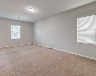 10133 Pappas Drive - Photo Thumbnail 6