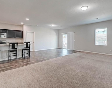 10133 Pappas Drive - Photo Thumbnail 5