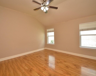 4510 Regal Drive - Photo Thumbnail 14