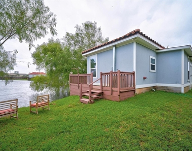 2734 Avenue D - Photo Thumbnail 17