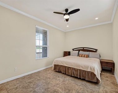 2734 Avenue D - Photo Thumbnail 4