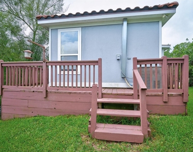 2734 Avenue D - Photo Thumbnail 16