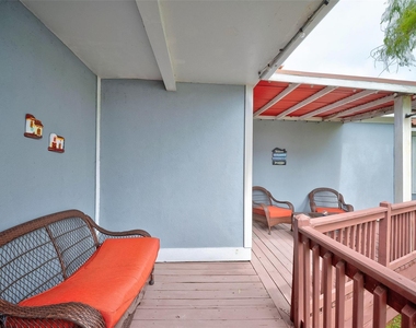 2734 Avenue D - Photo Thumbnail 18