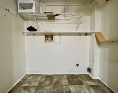 13703 Carsa Lane - Photo Thumbnail 19