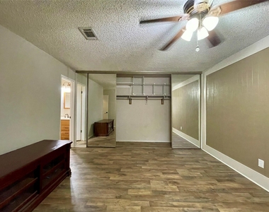 13703 Carsa Lane - Photo Thumbnail 12