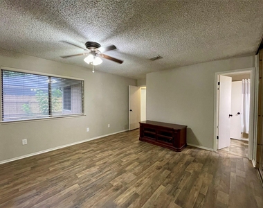 13703 Carsa Lane - Photo Thumbnail 13