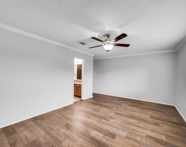 13618 Piney Oaks Drive - Photo Thumbnail 18