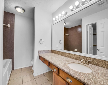 13618 Piney Oaks Drive - Photo Thumbnail 19