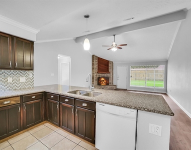 13618 Piney Oaks Drive - Photo Thumbnail 15