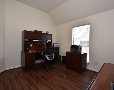 6307 Teal Mist Lane - Photo Thumbnail 13