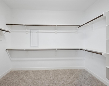 814 W 26th Street - Photo Thumbnail 32