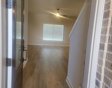 3053 Myrtle Sunset Drive - Photo Thumbnail 4