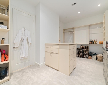 2221 Welch Street - Photo Thumbnail 40