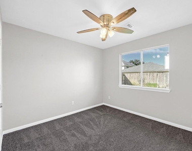 4018 Floral Way Ct - Photo Thumbnail 14