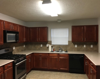 18102 Rexine Lane - Photo Thumbnail 3
